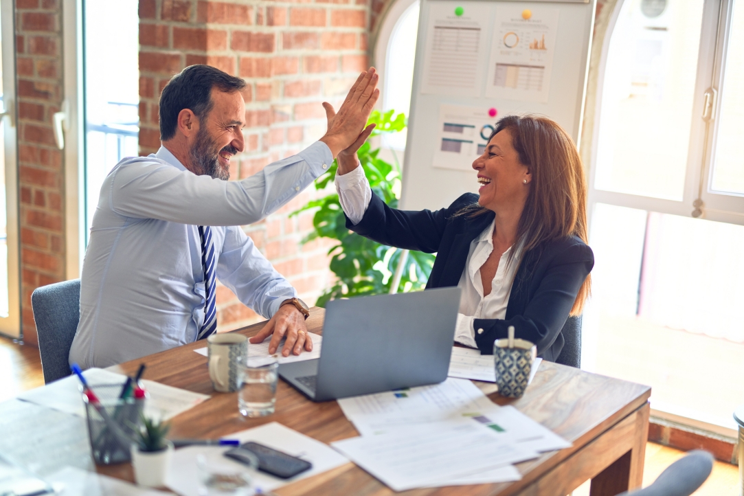 Come sostenere la leadership femminile in tutte le fasi della vita professionale