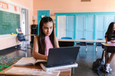 “Includimi a Scuola” per imparare a risparmiare giocando