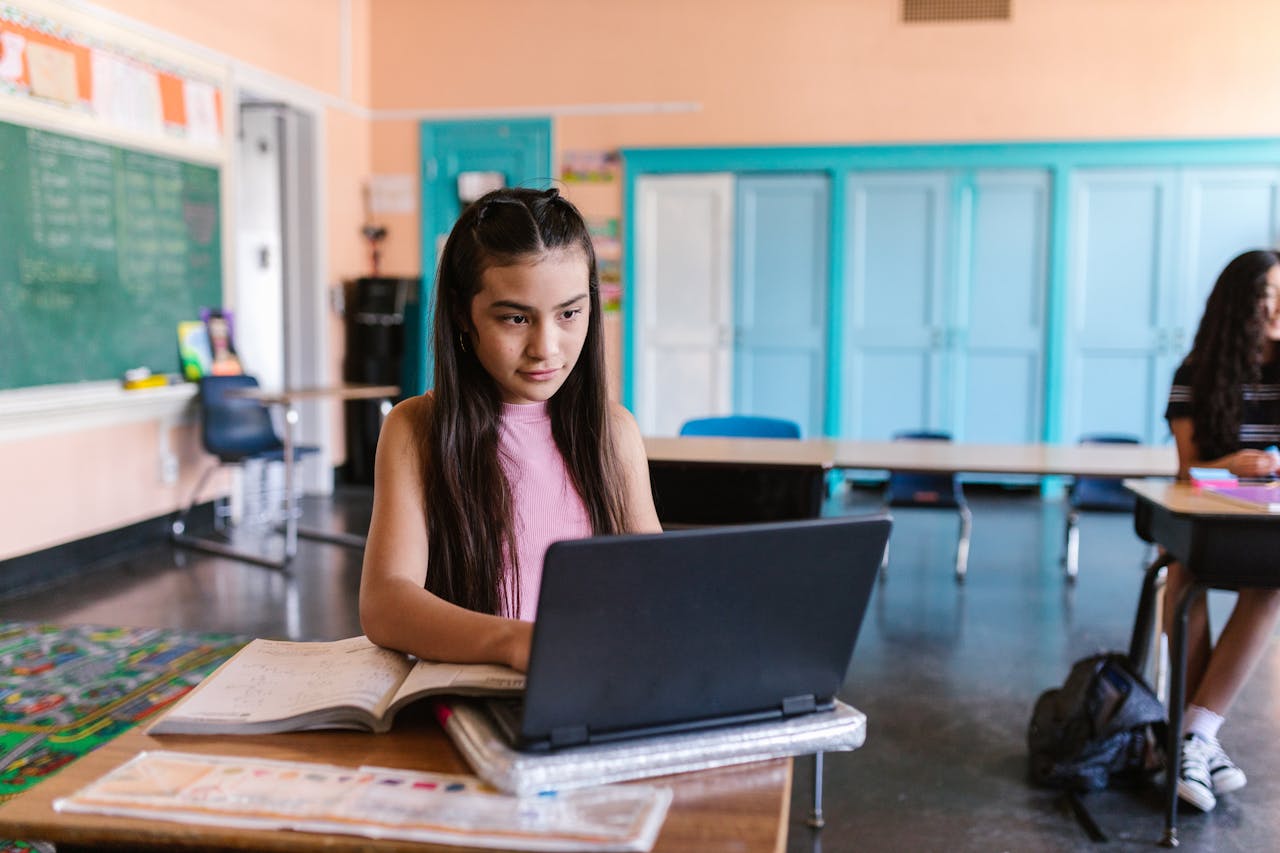 “Includimi a Scuola” per imparare a risparmiare giocando